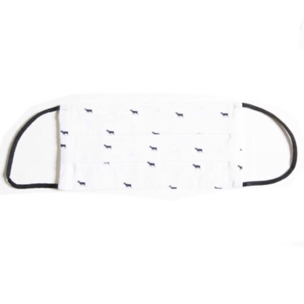 Reindeer Face Mask White Black NWT